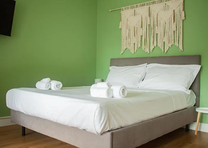 Design Moderno:Monolocale Spazioso vicino Metro M2